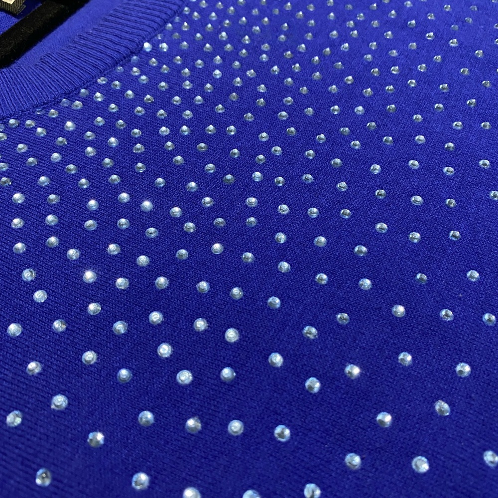 Crewneck with crystal studs - Picture 4 of 7